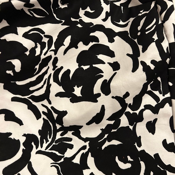 NWT Women’s black and white Liz Claiborne Ankle Pant - Picture 4 of 7